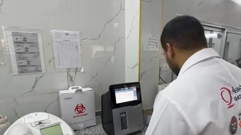 Laboratorios y equipos médicos al borde del colapso en Gaza