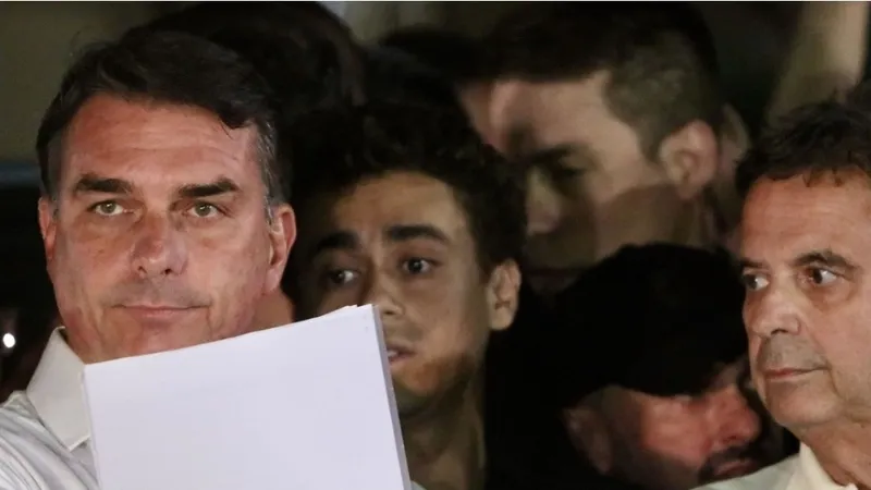 Flávio da marcha atrás y borra su autoproclamación como “presidente electo” en su carta desde EE.UU