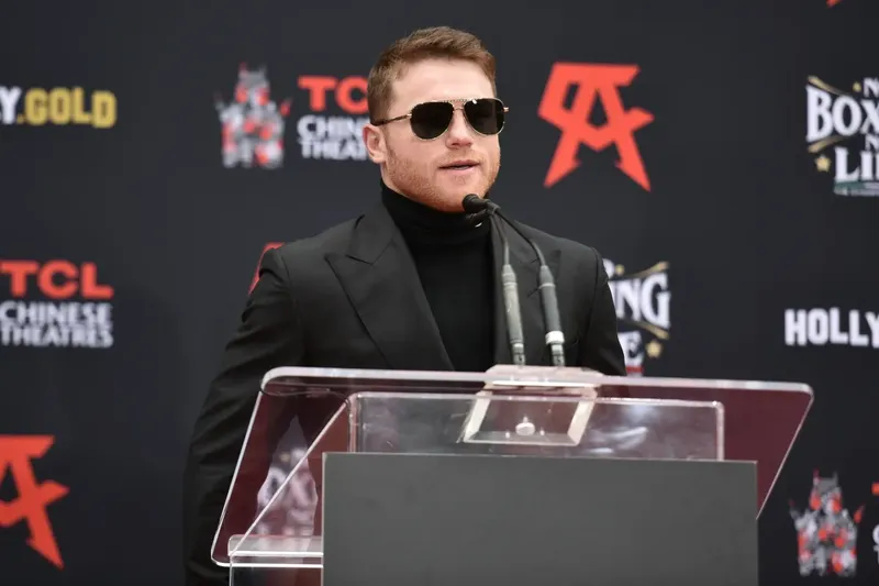 Canelo presente en la inauguración del Mundial 2026 y ofreció su refuerzo al Tri