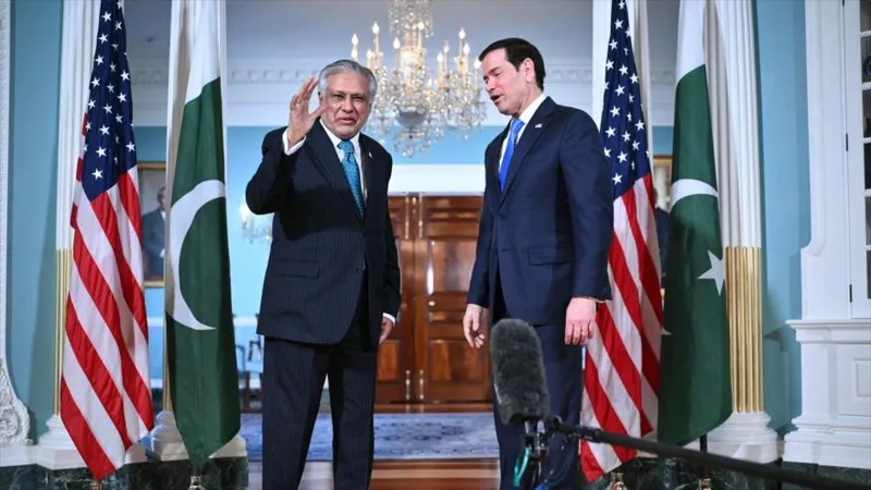 Pakistán replica a Trump y rechaza normalizar con Israel en apoyo a Palestina