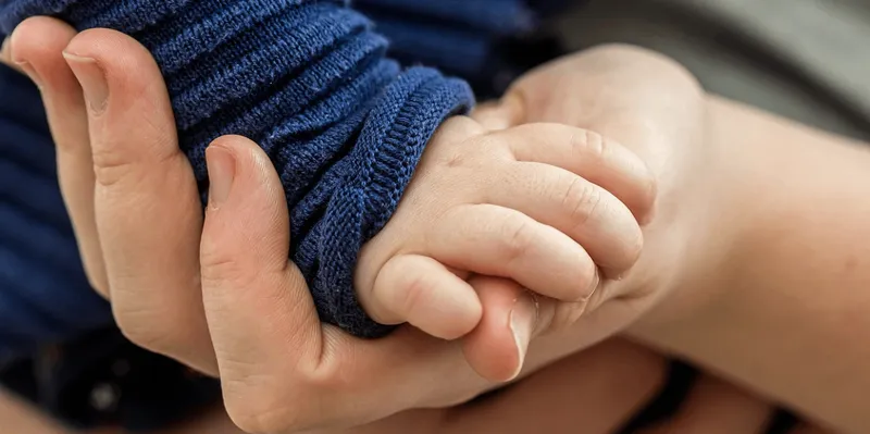 Detalles escalofriantes: madre y abuela mataron a cuatro niños en EE. UU.