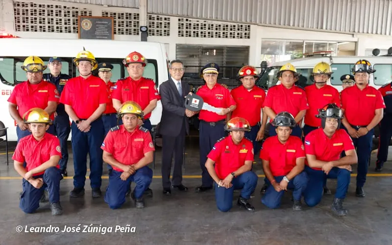 Gobierno y pueblo de Japón donan ambulancia al Benemérito Cuerpo de Bomberos de Managua