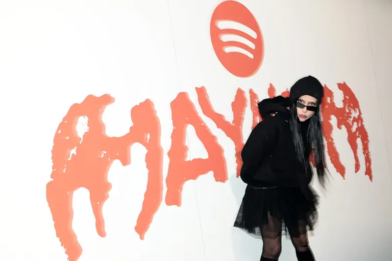 Lady Gaga gana demanda de compañía de tablas de surf por título de álbum ‘Mayhem’