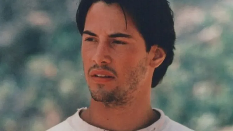 Keanu Reeves, sobre su infancia: "Mi madre tenía su taller... donde yo recogía alfileres y limpiaba los fines de semana para ganar algo de dinero para mis gastos"