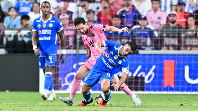 El tenso vestidor de Cruz Azul tras “regalarle” el campeonato al Inter Miami