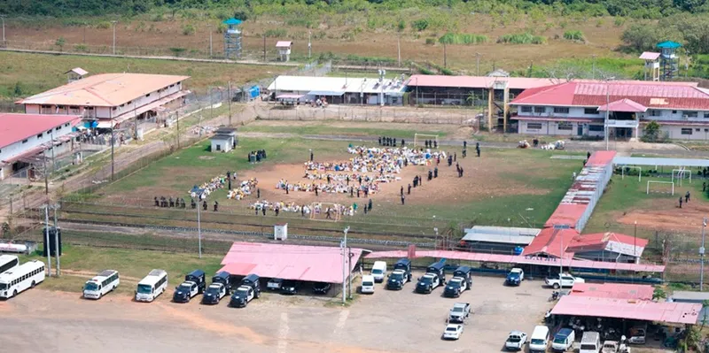 Operativo de seguridad termina en violento motín en La Joyita, Panamá (VIDEOS)