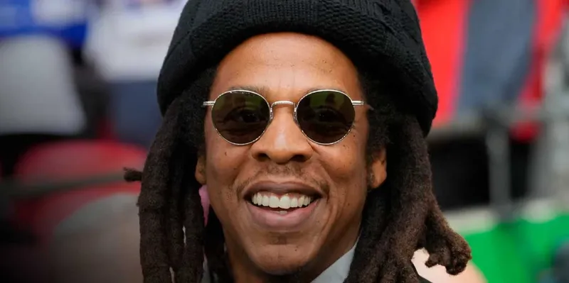 Jay-Z hace historia al compartir escenario con Rihanna y Beyoncé en una noche épica