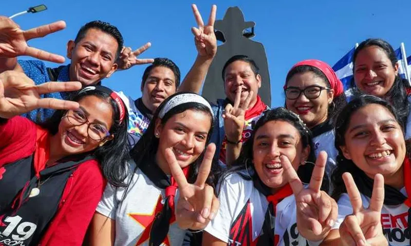 Jóvenes destacan el legado vivo de Carlos Fonseca Amador