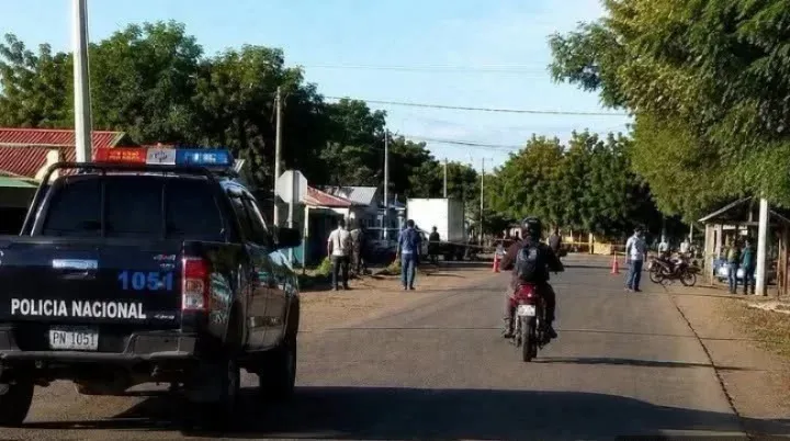 Delincuentes en moto asaltan a cambista y balean a «Chango» en Peñas Blancas