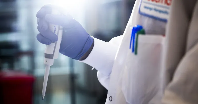 Acciones de Moderna y Merck se disparan tras el éxito de su vacuna contra el melanoma