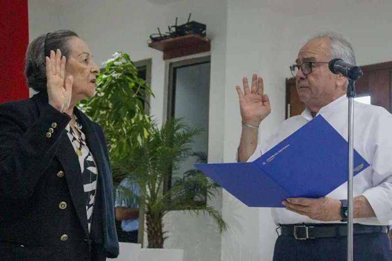 Juramentan a la nueva Superintendente de Bancos en Nicaragua