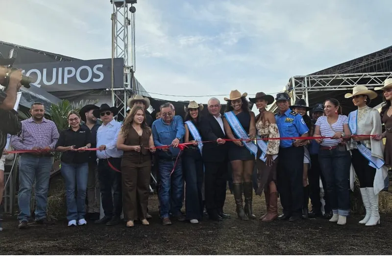 Feria Ganadera Agostina 2026 abre con impulso al sector pecuario