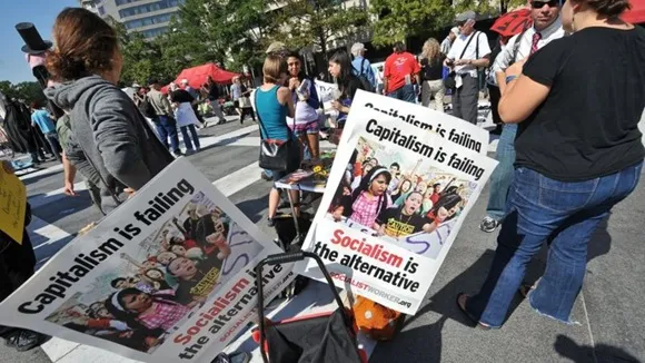 El sentimiento ‘antiestablishment’ que aupó a Trump impulsa a los socialistas