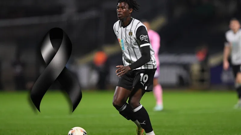 Futbolista de 25 años muere tras colapsar en pleno partido