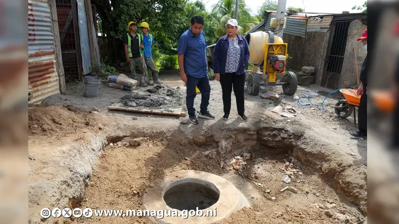 Alcaldía de Managua supervisa obra de agua y saneamiento en el barrio Camilo Chamorro