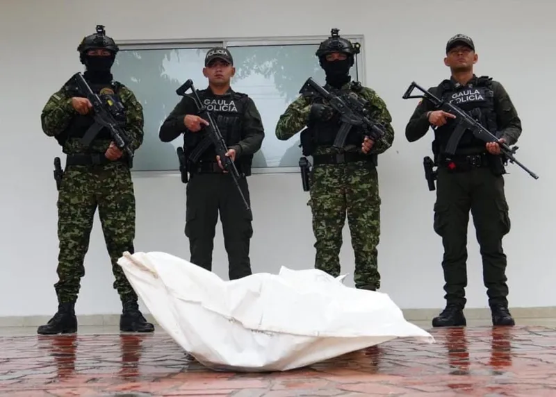 De la Espriella anuncia la muerte de un cabecilla del ELN en Colombia