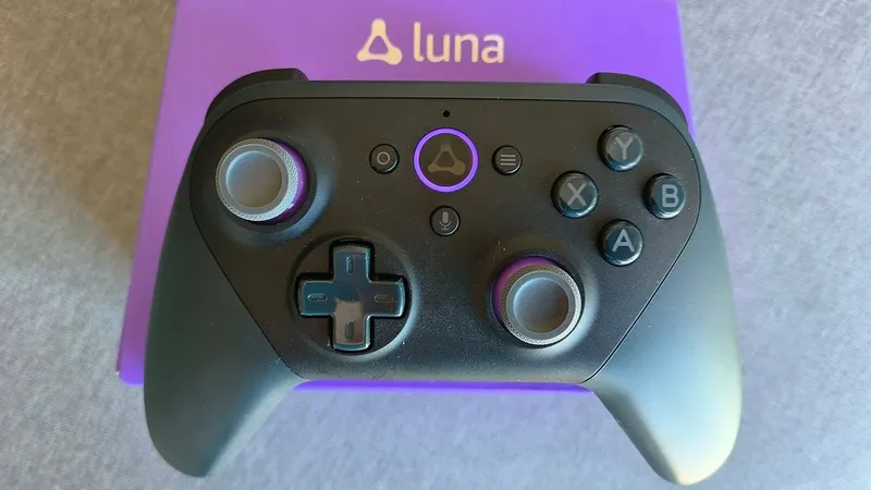 Amazon rebaja su mando Luna para que aproveches tu suscripción Prime jugando gratis