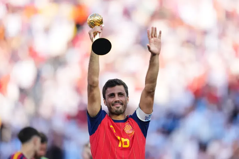 Rodri, Cubarsí y Mbappé lideraron premios individuales del Mundial 2026