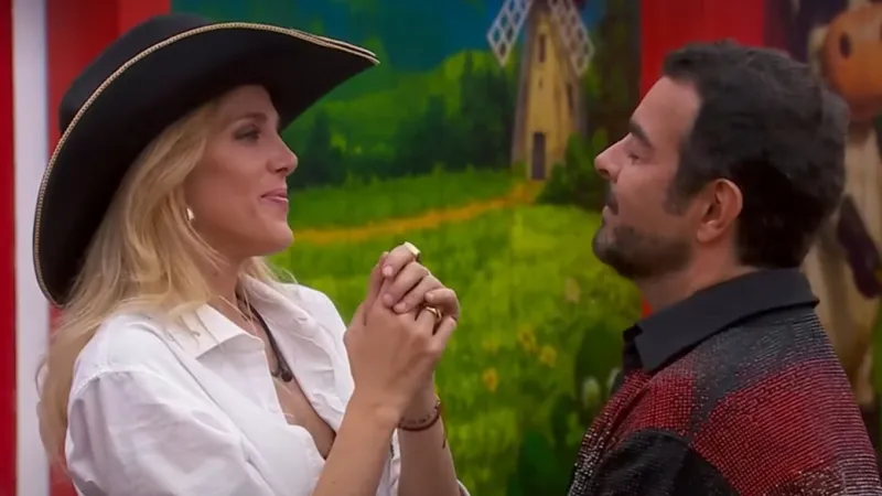 Pablo Montero le pide a Natalia Alcocer que sea su novia en vivo y frente a Adal Ramones; ¿le dijeron que no?