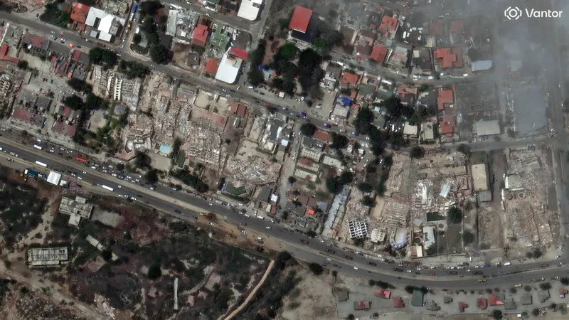 El antes y el después: imágenes desoladoras de la destrucción tras los terremotos en Venezuela