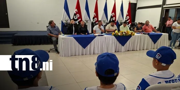 IND abanderó a selecciones nacionales que representarán a Nicaragua en béisbol y ajedrez