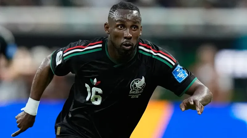 Julián Quiñones rompe el ayuno goleador de cuatro partidos en Arabia Saudita