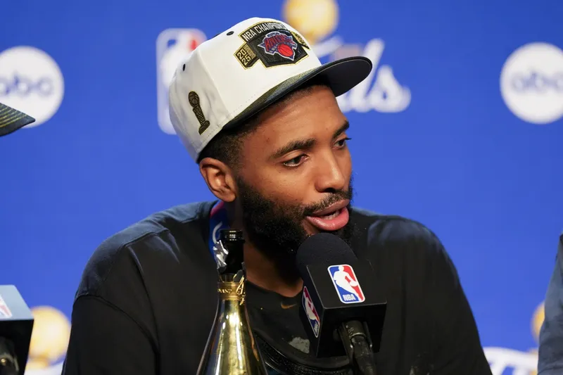 Mikal Bridges se quita un peso de encima