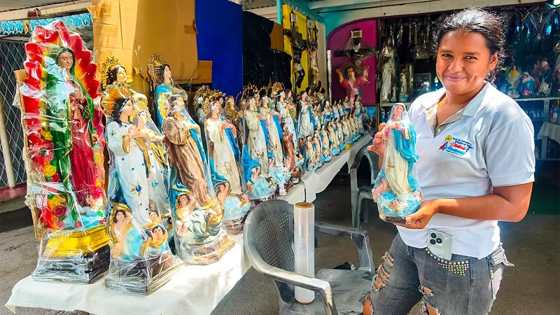 Negocio familiar El Perpetuo Socorro destaca por sus imágenes de la Purísima en Managua
