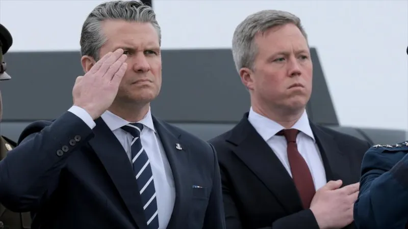 Secretario del Ejército de EEUU dimitirá por tensiones con Hegseth