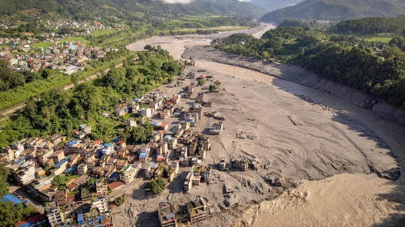Nepal supera los 600 muertos tras desastre glaciar y unos 3.000 siguen desaparecidos