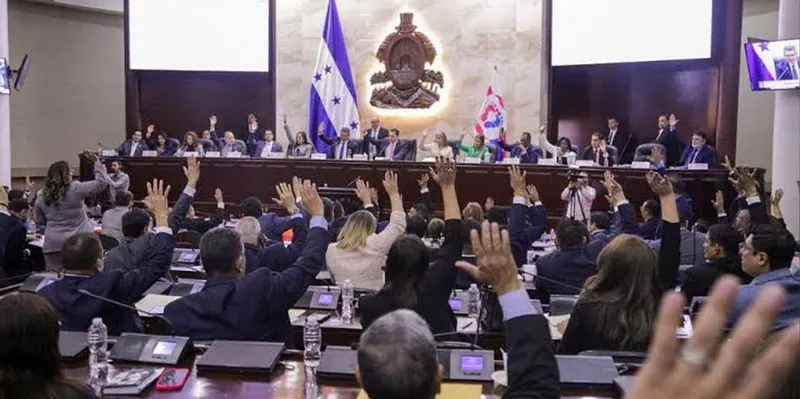 Congreso de Honduras impulsa financiamiento para construir una cárcel de máxima seguridad