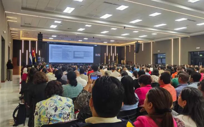 Docentes y catedráticos de la UNAN-Managua inician actualización pedagógica y didáctica