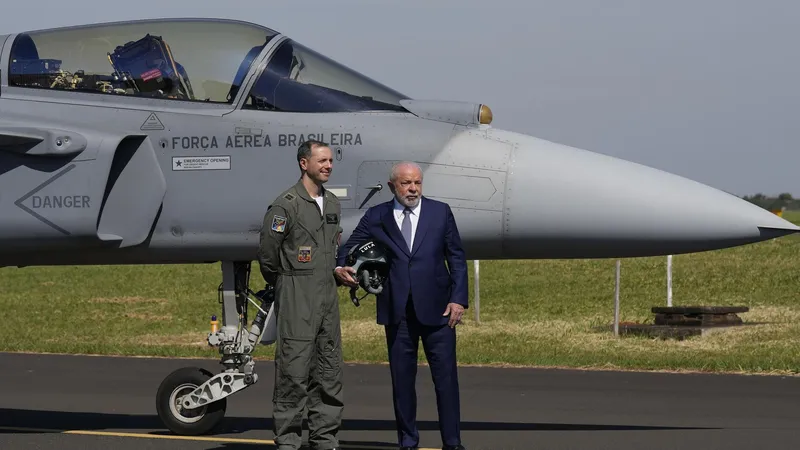 Brasil echa a volar el primer caza Gripen de fabricación nacional y se perfila como proveedor regional