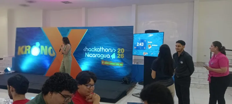 Jóvenes ponen a prueba sus ideas tecnológicas en Managua rumbo a KRONOX 2026