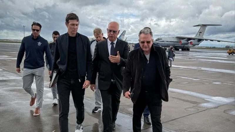 Enviados de Donald Trump llegan a Moscú
