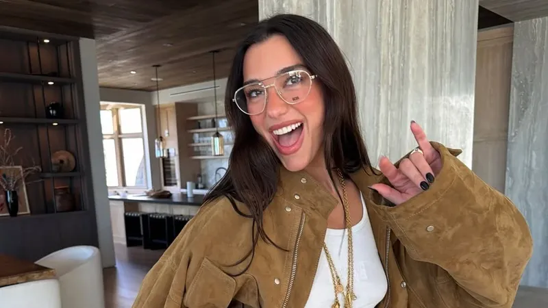Las 'biker boots' de Dua Lipa confirman que también son el calzado del verano