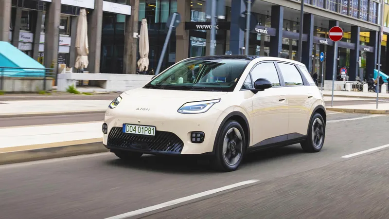 Este coche eléctrico se fabrica en Europa y llega a España por menos de 23.000 €, poniendo contra las cuerdas a todos sus rivales