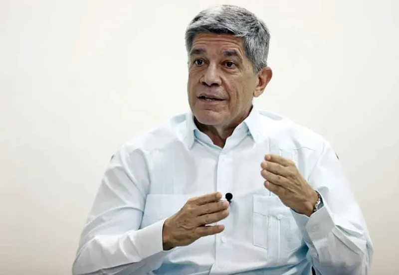 Viceministro cubano denuncia campaña mediática de EEUU