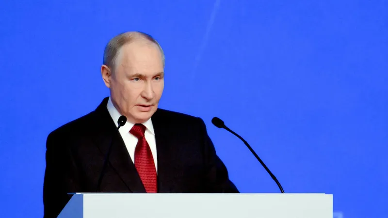 Putin: las élites occidentales intentan sembrar la inestabilidad interna en Rusia, pero fracasan