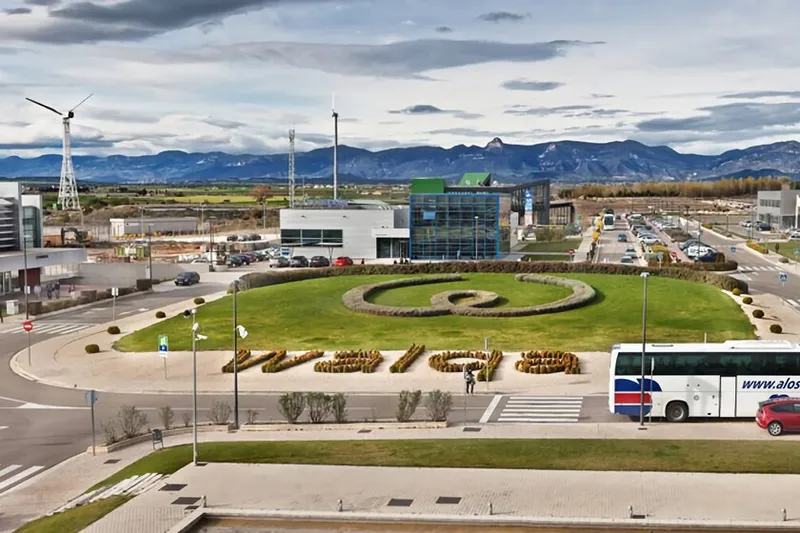 Una pedanía de Huesca rechaza el centro de datos de Amazon en Walqa en la primera consulta vecinal celebrada en Aragón