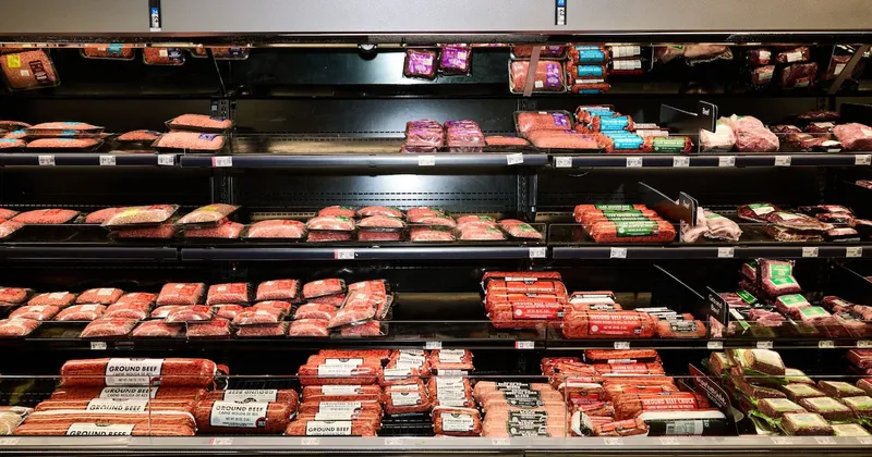 Trump permitirá un alivio arancelario para algunas importaciones de carne molida