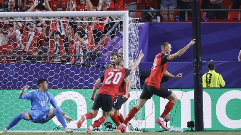 Austria será rival de España tras el desenlace más loco del Mundial