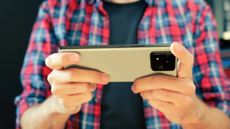 Ahora que todos los juegos serán digitales, los móviles gaming tienen más sentido