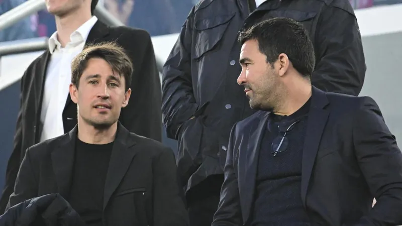 Deco, tras llegar de Londres: "Vamos a traer a algunos jugadores"