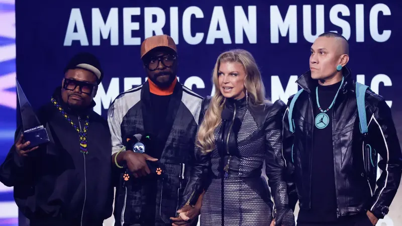 The Black Eyed Peas junto a Fergie después de 8 años: así fue el reencuentro en los AMA's 2026