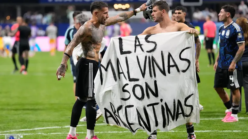 ¡Escándalo en el Mundial! Argentina desafía a la FIFA tras eliminar a Inglaterra y arriesga durísima sanción