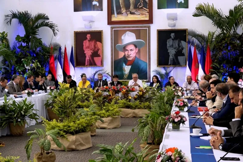 Diplomáticos conocen las reformas parciales constitucionales en su segunda etapa