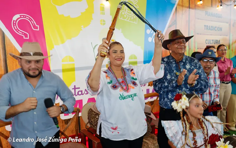 Con la entrega de la tajona a la alcaldesa inician las fiestas tradicionales de la capital