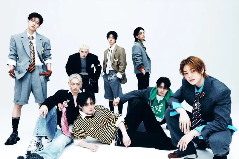 Stray Kids se apunta su noveno No. 1 en el Billboard 200 con ‘THIS & THAT’