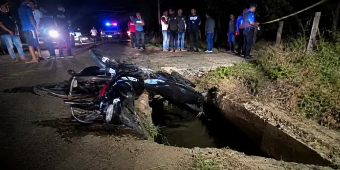 Rivense muere al caer junto con su motocicleta a una alcantarilla